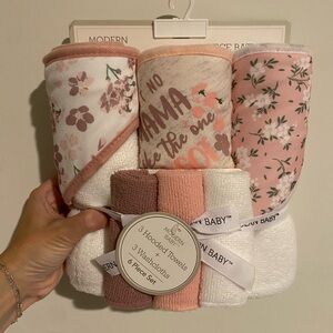 Modern Baby Bath Set with Hooded Towels